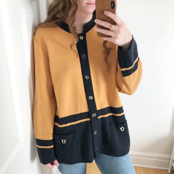 Vintage Oversized Preppy Knit Marigold Yellow Cardigan Sweater - Made in Germany - Picture 7 of 7